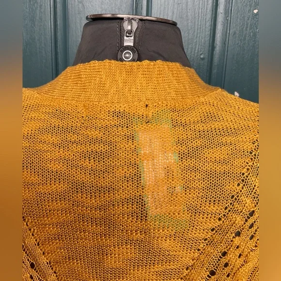 NWT Love Ellie Two Pocket Sunny Yellow Open Front Cardigan Textured Knit, Large - Picture 8 of 13